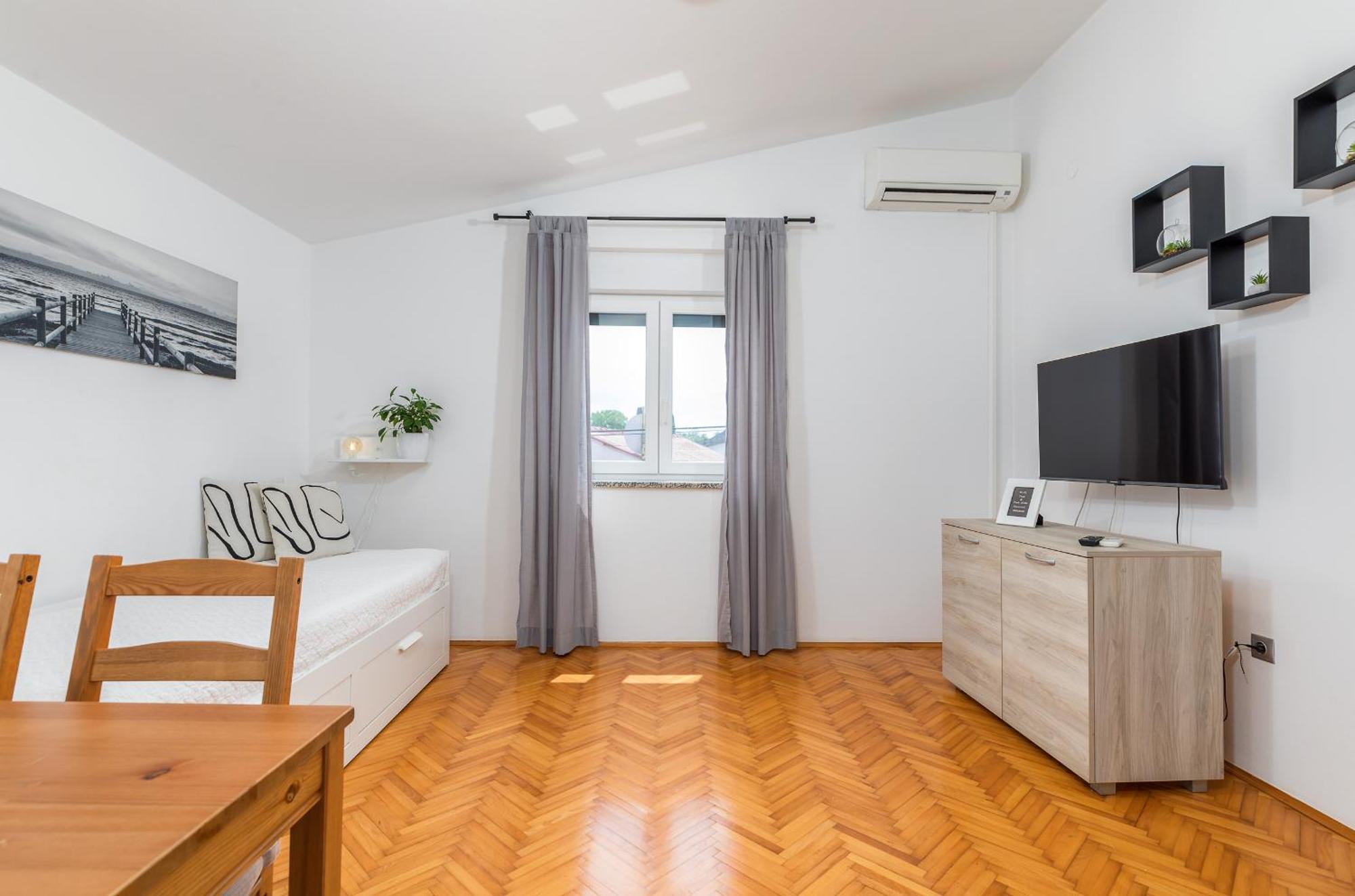 Apartment Tesic Close To The Sea With Shared 4Xbicycles Fažana Zewnętrze zdjęcie